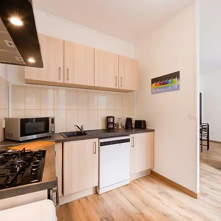 L'agescy 1 - Charmant T2 - Jardin - Terrasse - Centre-ville La Breche - Wifi * Niort