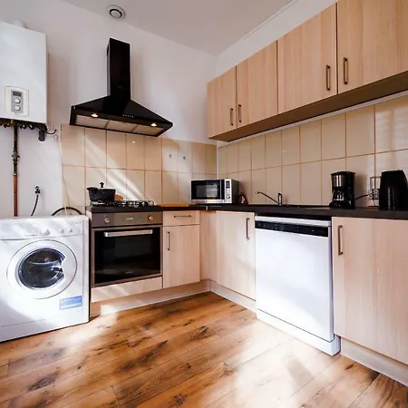 L'agescy 1 - Charmant T2 - Jardin - Terrasse - Centre-ville La Breche - Wifi Daire Niort
